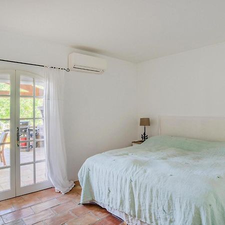 6 Bedroom Pet Friendly Home In Carcès Zewnętrze zdjęcie