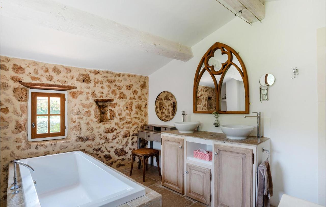 6 Bedroom Pet Friendly Home In Carcès Zewnętrze zdjęcie