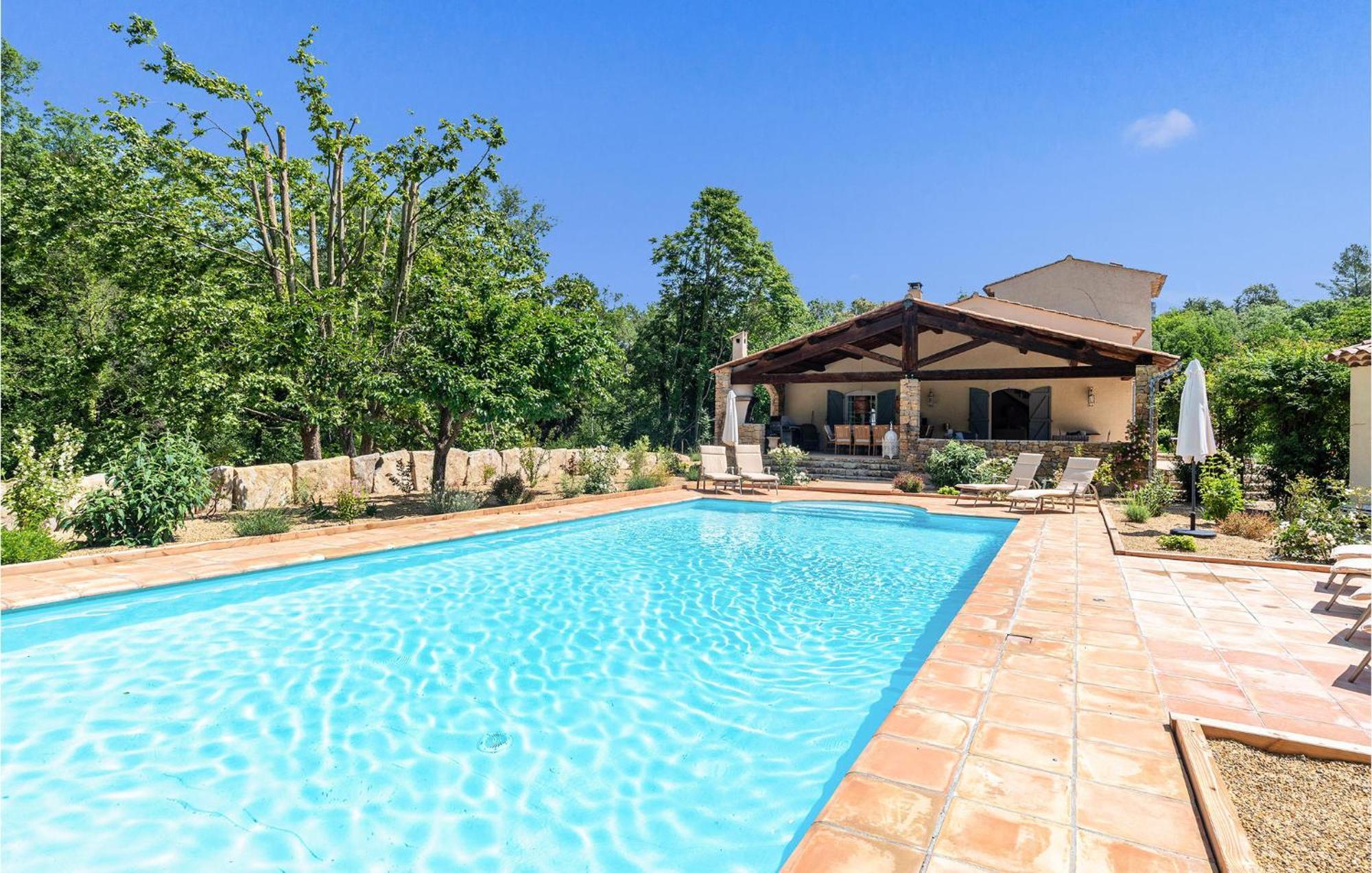 6 Bedroom Pet Friendly Home In Carcès Zewnętrze zdjęcie