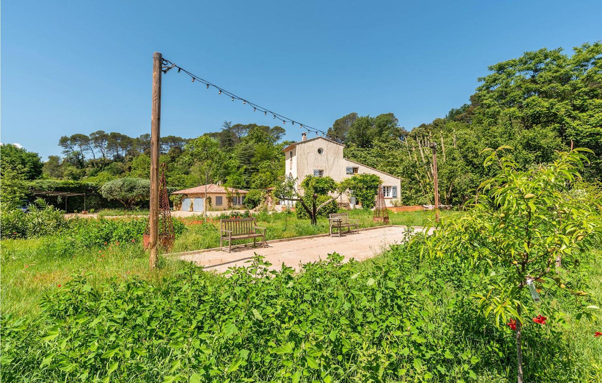 6 Bedroom Pet Friendly Home In Carcès Zewnętrze zdjęcie